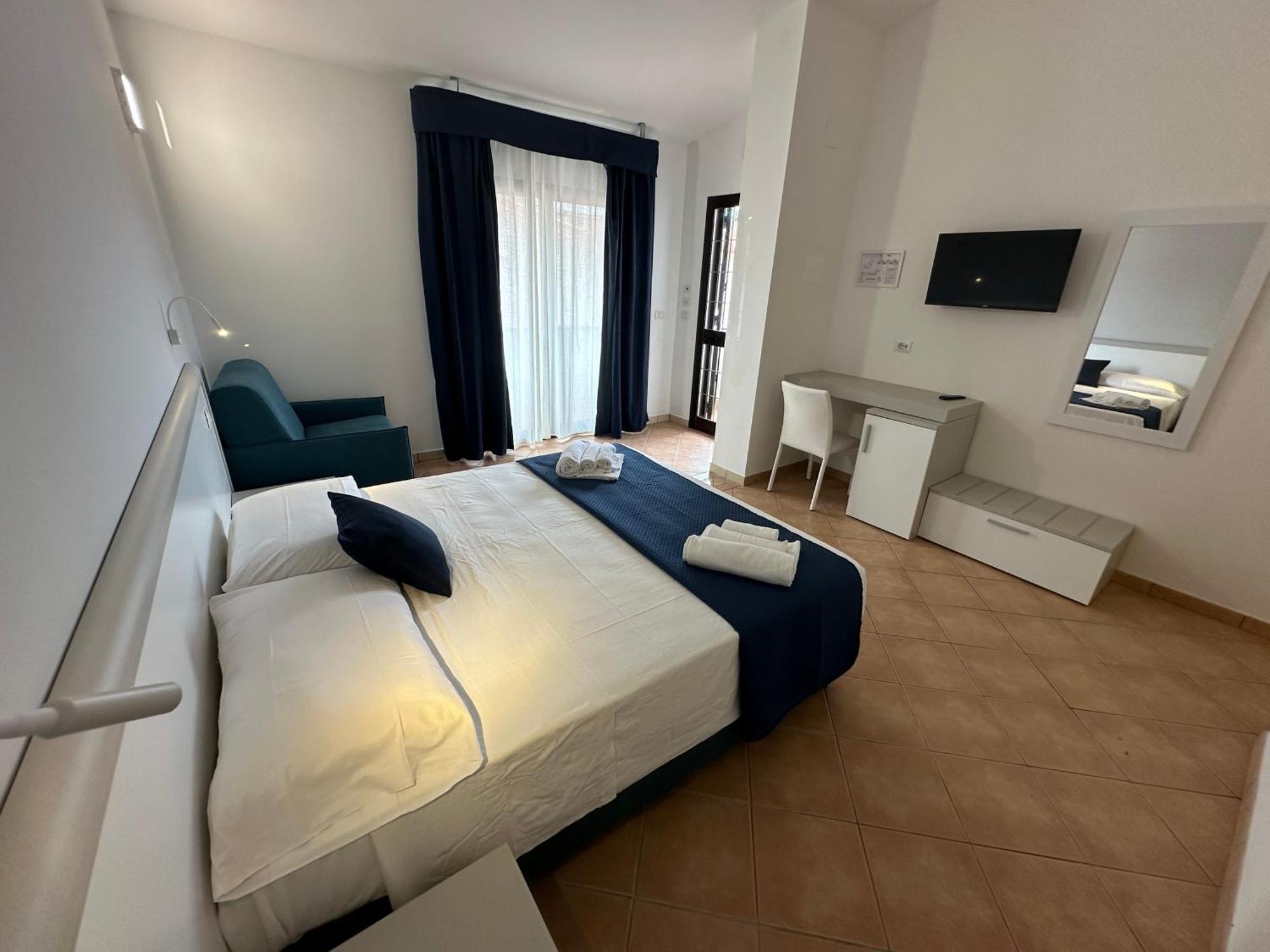 Residence Hotel La Taverna Capo Vaticano Kültér fotó