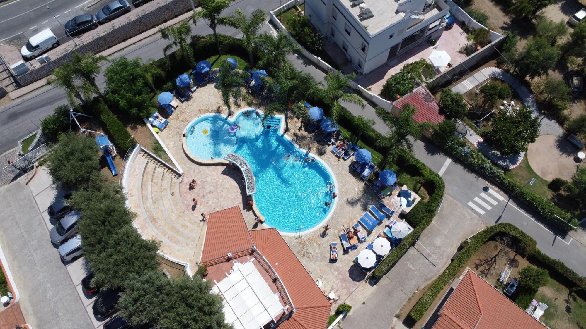 Residence Hotel La Taverna Capo Vaticano Kültér fotó